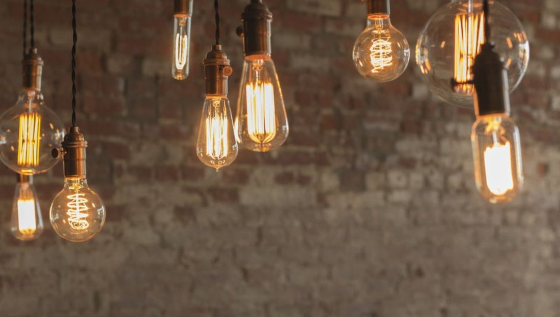 Causes of Flickering Light Bulbs: Why Do Your Lights Keep Flickering? - LEDMyPlace