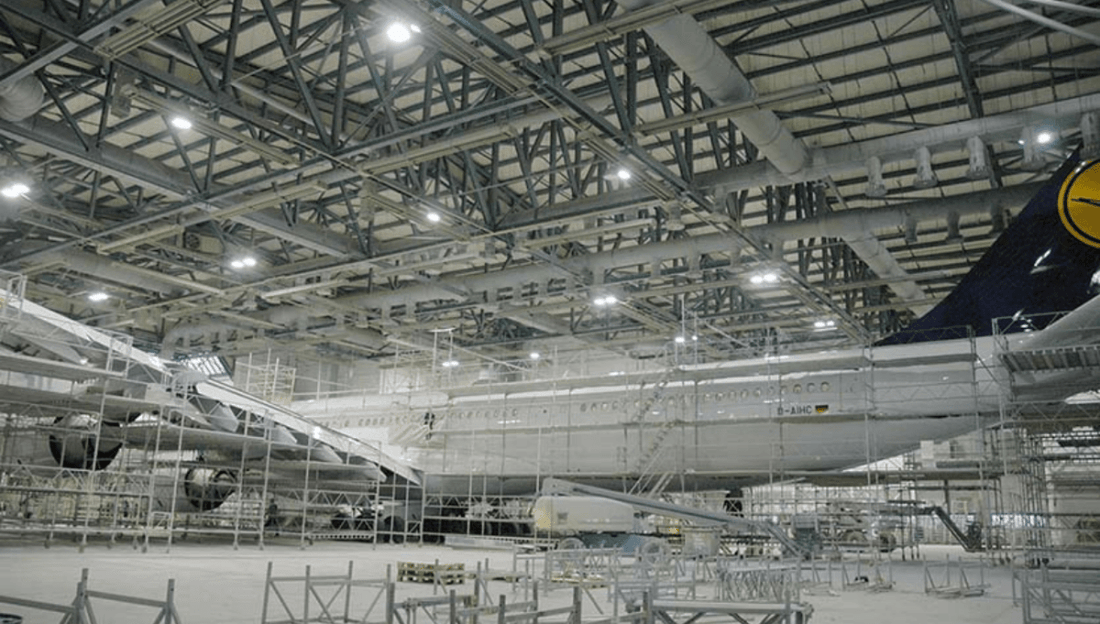 Choosing Optimal Lighting for Aircraft Hangars: A Guide to Enhanced Efficiency and Safety - LEDMyPlace