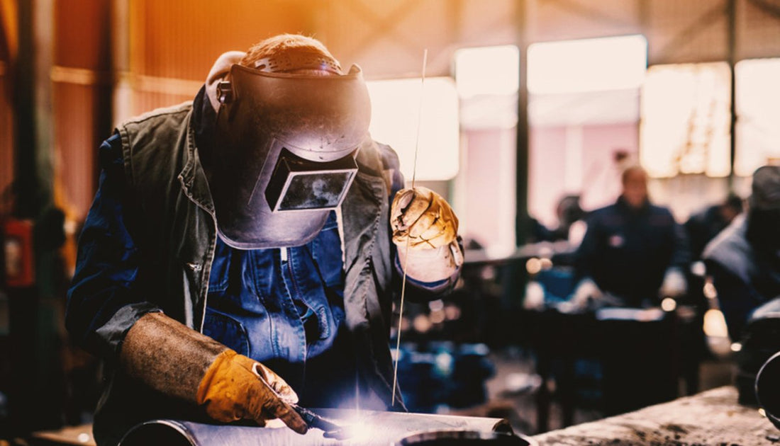 How to Choose the Best Welding Shop Lighting? - LEDMyPlace