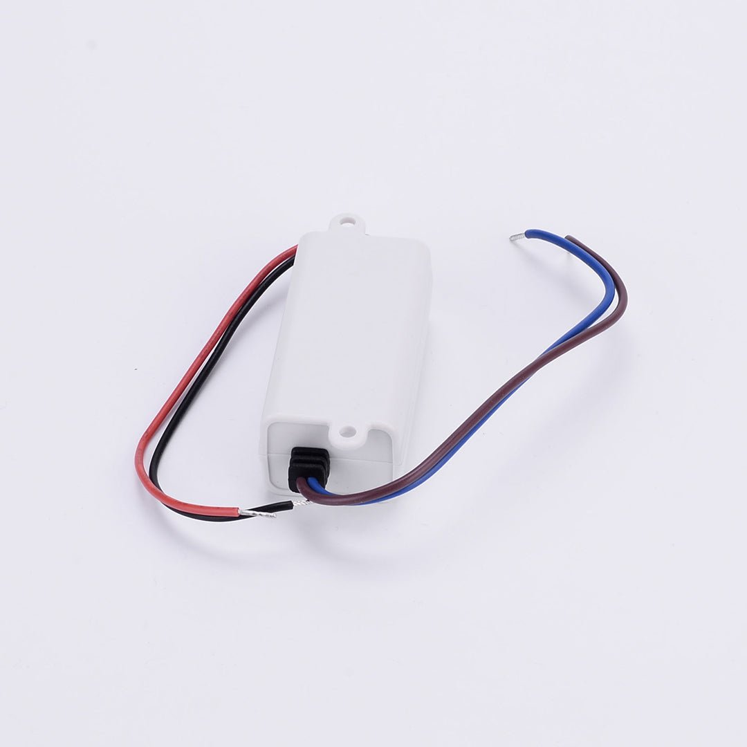 8W Meanwell Driver 8W / 100 - 240V AC / 12V /0 - 07A - LEDMyPlace